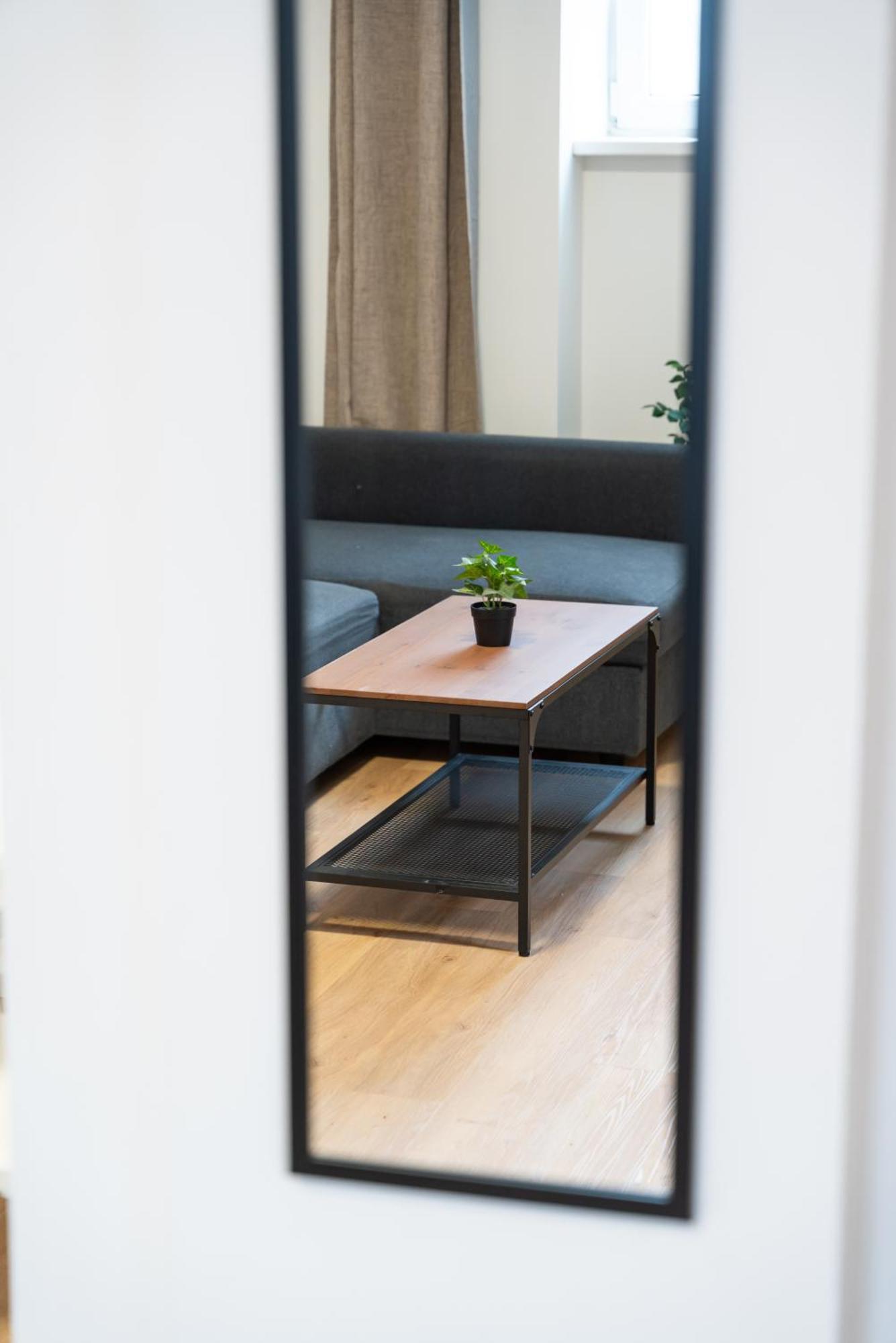 Central Living Apartments - Wielemansgasse Вена Экстерьер фото